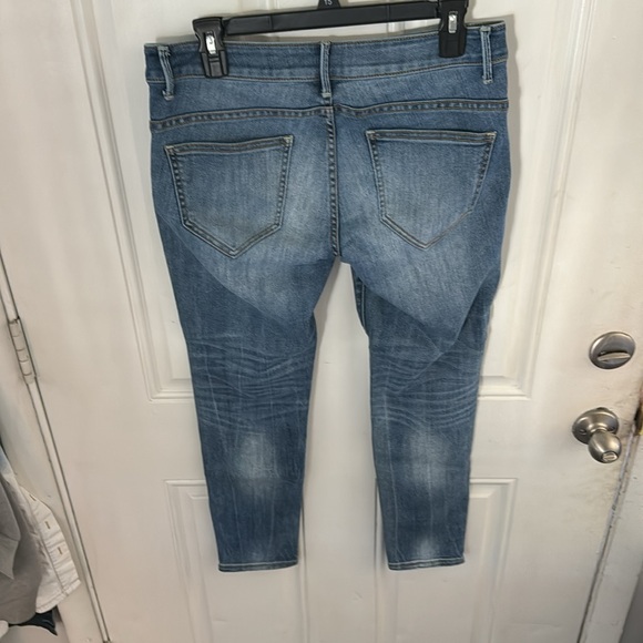 Victoria secret siren jeans with zippers - Picture 2 of 2